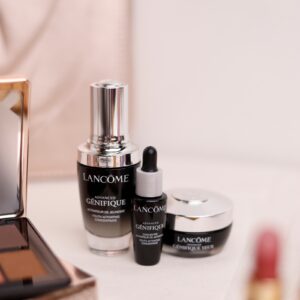پک آرایشی و بهداشتی 12 تکه لانکوم Lancome Beauty Box Gift Pack